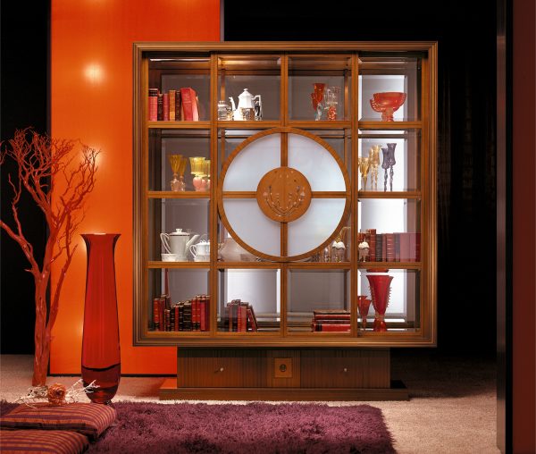 Шкаф витрина в итальянском стиле Шкаф витрина в итальянском стиле