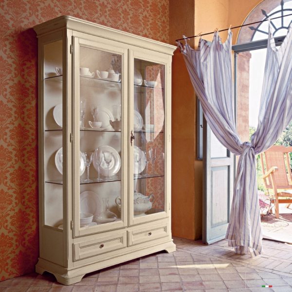 Шкаф витрина в гостиной Шкаф витрина в гостиной