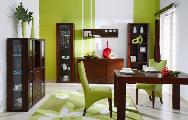 Интерьер гостиной со шкафом витриной Интерьер гостиной со шкафом витриной