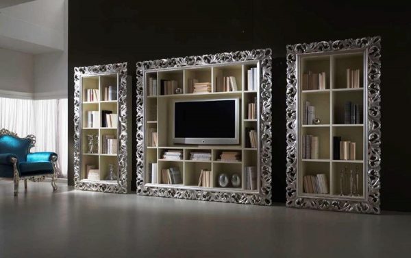 Открытый шкаф витрина в гостиной Открытый шкаф витрина в гостиной