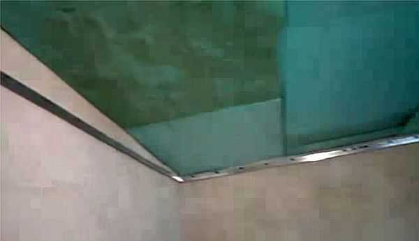 Натяжна стеля своїми руками: покрокова інструкція з монтажу