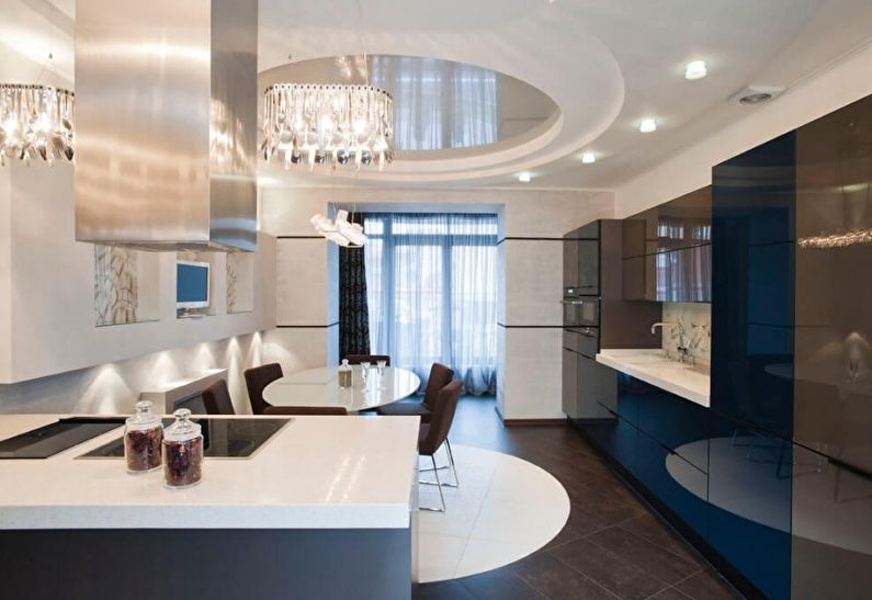 Натяжна стеля на кухні.