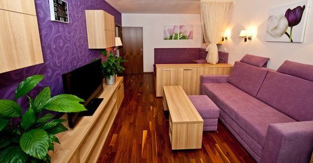 Фотографія: Спальня в стилі Прованс і Кантрі, Декор інтер'єру, Малогабаритна квартира, Квартира, Студія