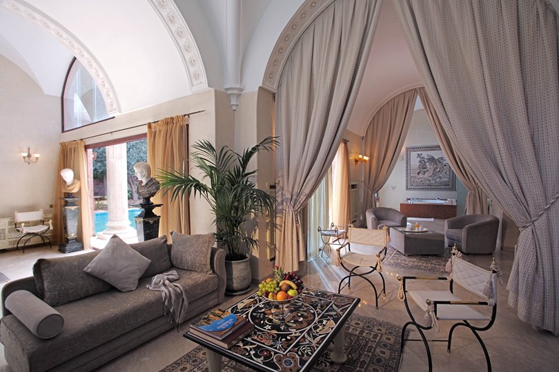 Римский стиль в интерьере