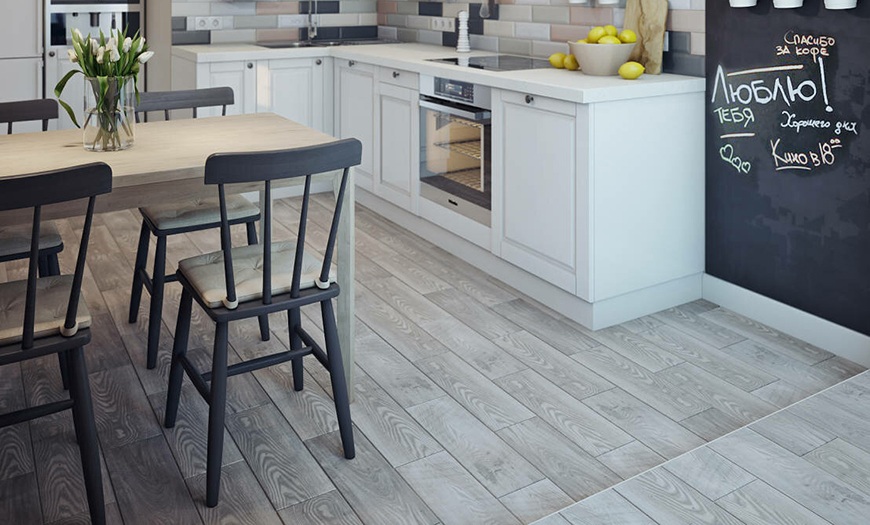 Ламінат на кухні 9м кв