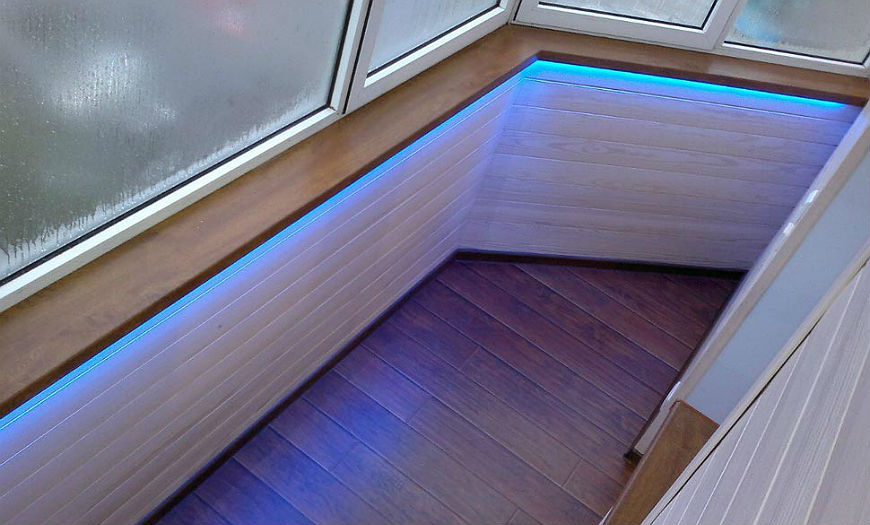 Світлодіодне освітлення на балконі