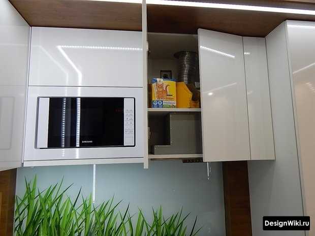 Ідея зберігання у дизайні маленької кухні