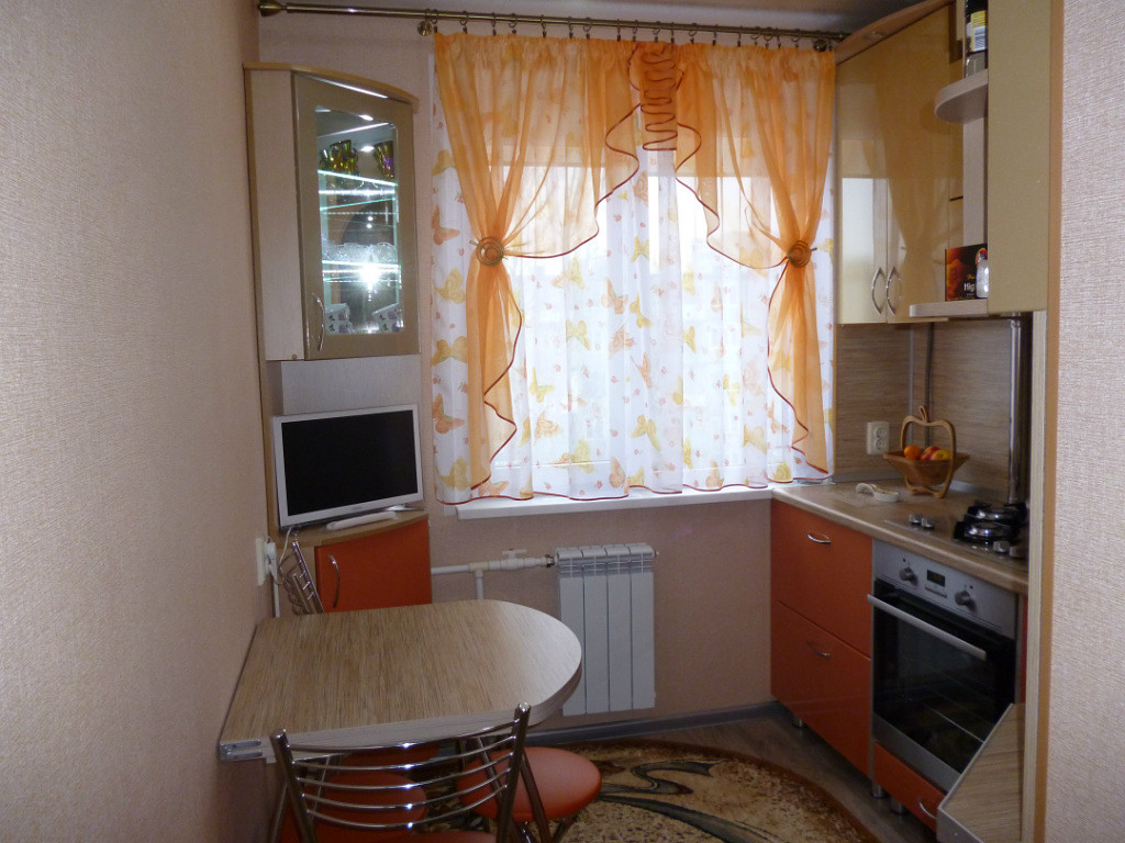 Як облаштувати маленьку кухню: 12 головних правил та 150+ реальних фото прикладів