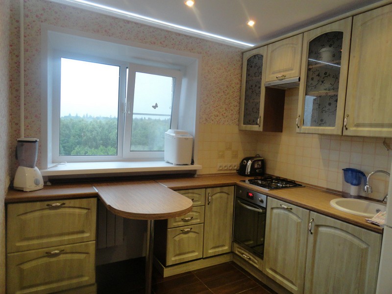 Як облаштувати маленьку кухню: 12 головних правил та 150+ реальних фото прикладів