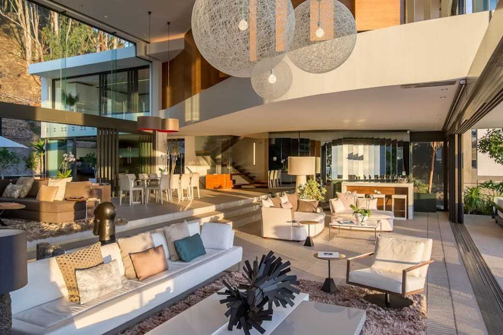 Стиль хай-тек у дизайні інтер'єру: 50 фото