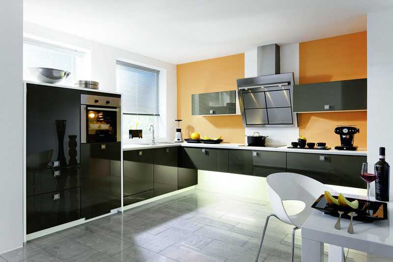 Високотехнологічний та комфортний стиль хай-тек в інтер'єрі: правила дизайну