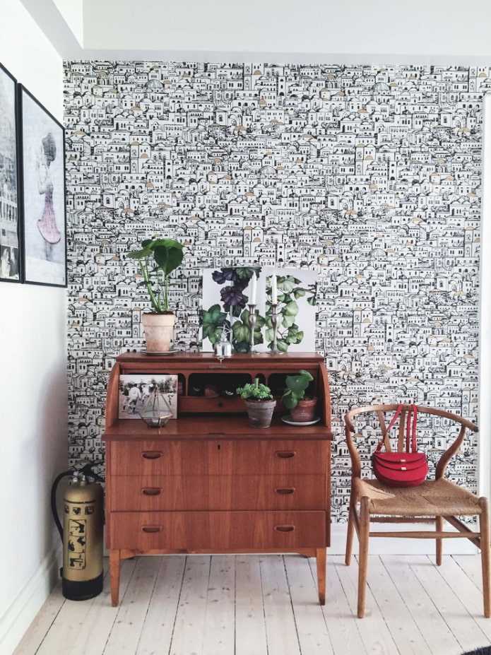 Комод на ніжках Комод на ніжках