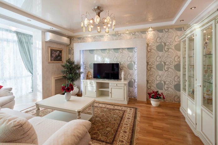 Светлые обои в гостиной Светлые обои в гостиной