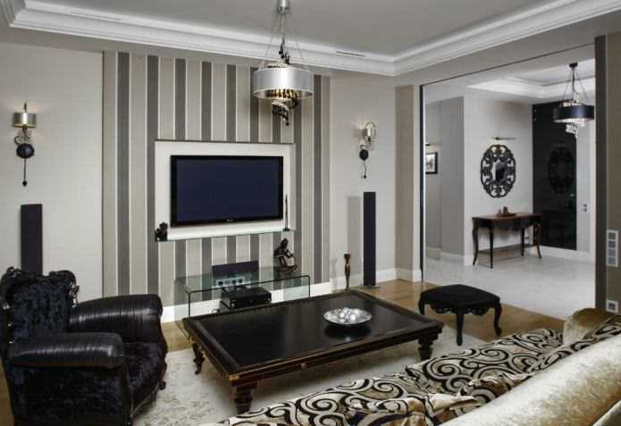 Темные обои в гостиной в полоску Темные обои в гостиной в полоску