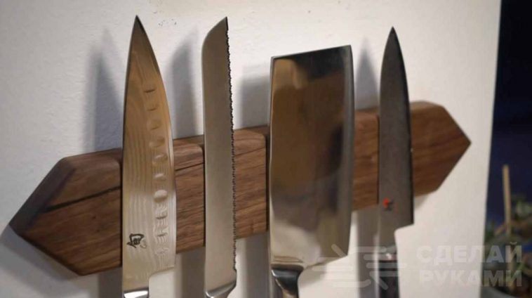 Потолочный декор из гипсокартона и светодиодных ламп