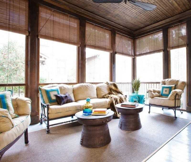 веранда жалюзями из бамбука